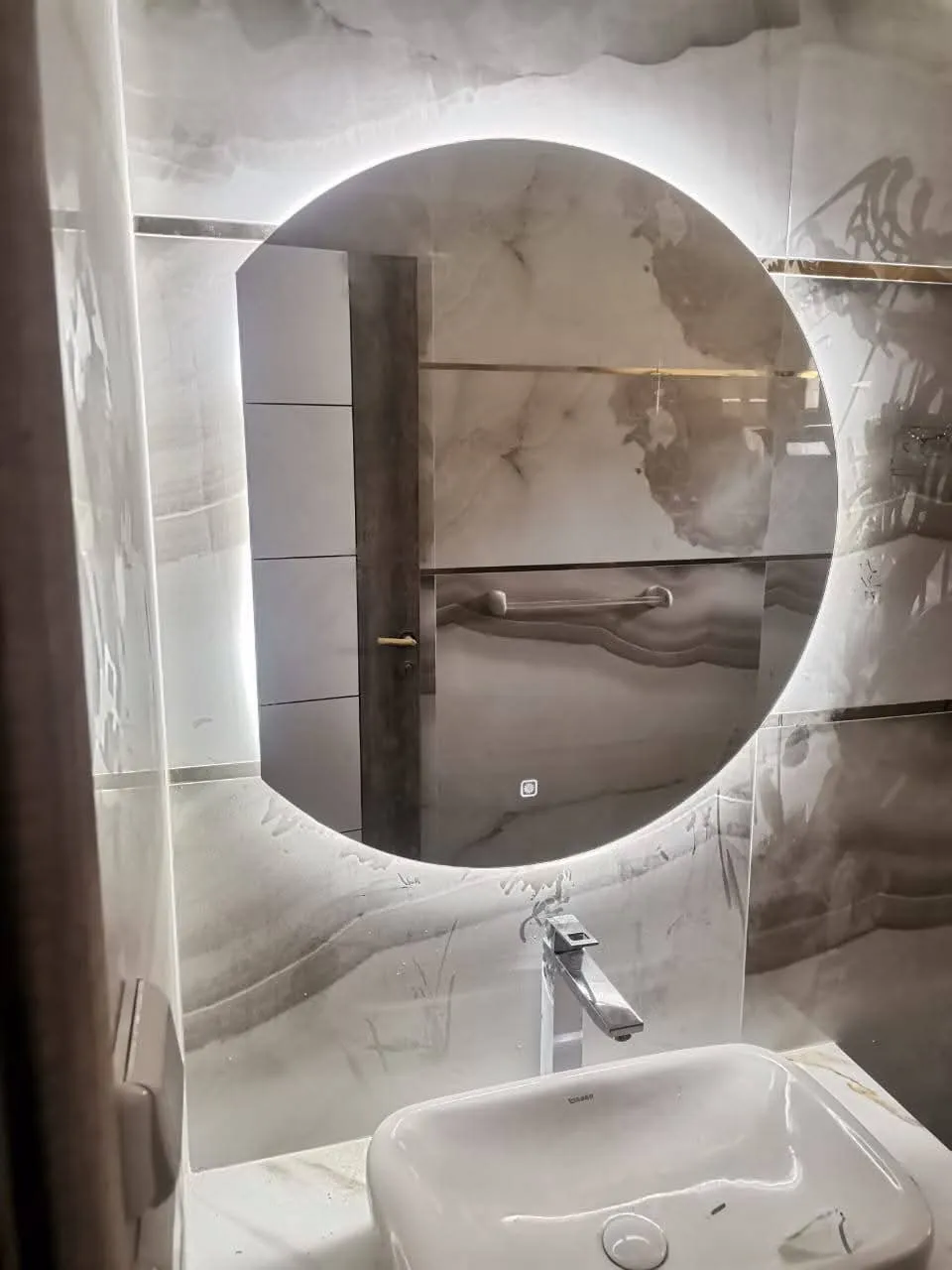 زجاج سيكوريت في دمياط